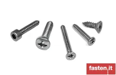 Self-tapping screws, Screws for plastic materials